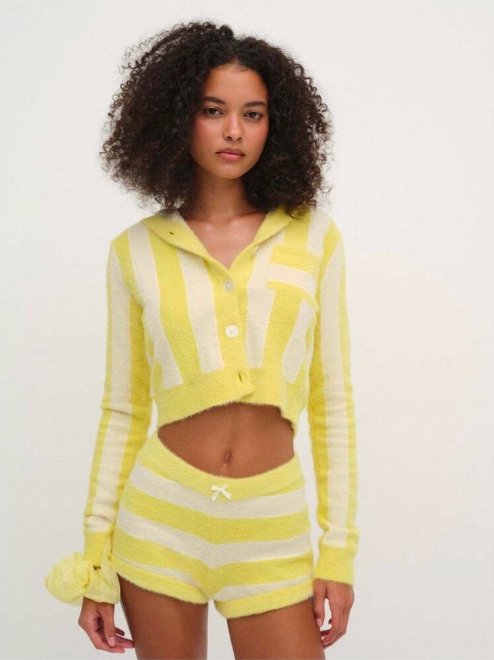 (NWOT) FULL SET FLL Yellow and White Striped Fuzzy Cropped Cardigan and shorts